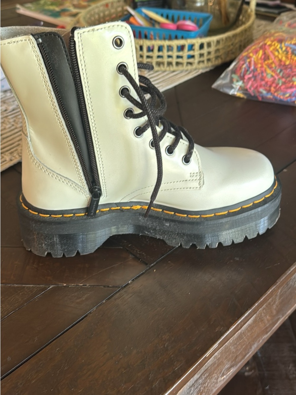 Size 7 Dr Martens platform boots